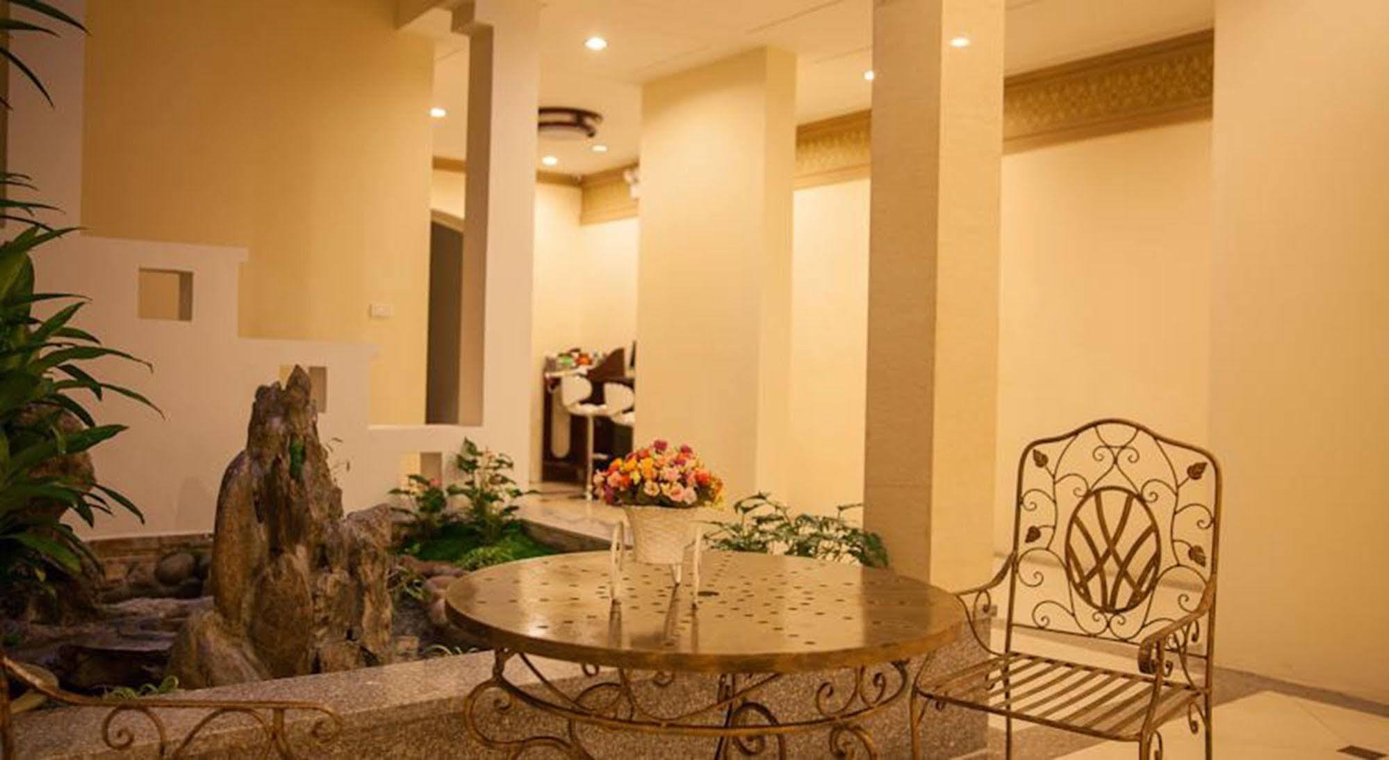 La Palm Hotel Hanoi Bagian luar foto